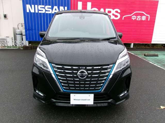 セレナ ｅ－パワー　ハイウェイスターＶ　１．２　ｅ－ＰＯＷＥＲ　ハイウェイスター　Ｖ　純正メモリーナビ　アラウンドビューモニター　エマジェンシーブレーキ　ＬＥＤ　ＥＴＣ　ドラレコ　サイドカーテンエアバック　フルオートエアコン　アルミホイール（14枚目）