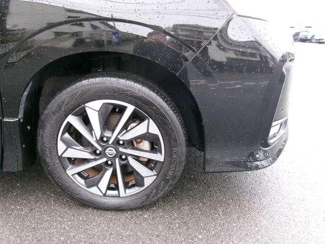 セレナ ｅ－パワー　ハイウェイスターＶ　１．２　ｅ－ＰＯＷＥＲ　ハイウェイスター　Ｖ　純正メモリーナビ　アラウンドビューモニター　エマジェンシーブレーキ　ＬＥＤ　ＥＴＣ　ドラレコ　サイドカーテンエアバック　フルオートエアコン　アルミホイール（15枚目）