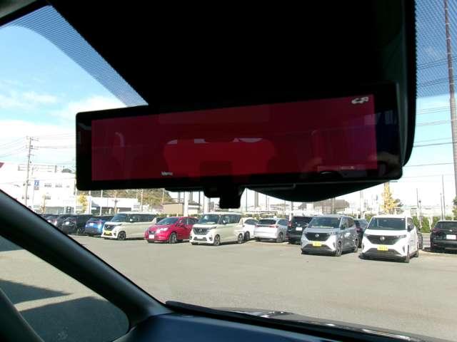 セレナ ２．０　ハイウェイスターＶ　メーカーナビアラウンドビューモニタードラ　Ｗ電動スライド　レーダークルコン　レーンアシスト　展示試乗車ＵＰ　ＬＥＤランプ　ワンオーナー車　ＥＴＣ装備　カーテンエアバッグ　アルミホイール　キーフリー　メモリ－ナビ　ナビＴＶ　記録簿　エアコン（13枚目）