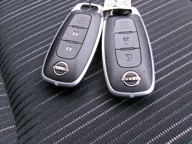 ノート １．２　Ｘ　メーカーナビアラウンドビューモニタードラ　リアカメラ　衝突被害軽減ブレ－キ　全方位カメラ　ＥＴＣ付　禁煙車　ＬＥＤヘッドライト　レーダークルーズ　レーンアシスト　インテリジェントキー　ワンオーナー　ドラレコ　整備記録簿　ワンセグＴＶ　ＴＶナビ（12枚目）