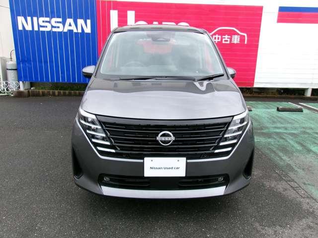 セレナ １．４　ｅ－ＰＯＷＥＲ　ＸＶ　メーカーナビアラウンドビューモニタードラ　衝突被害軽減　インテリジェントキー　ＬＥＤヘッドライト　ドライブレコーダー　レーンアシスト　パワーウィンドウ　エアコン　アダプティブクルーズコントロール　パワーステアリング　ワンセグＴＶ　全方位モニタ（14枚目）