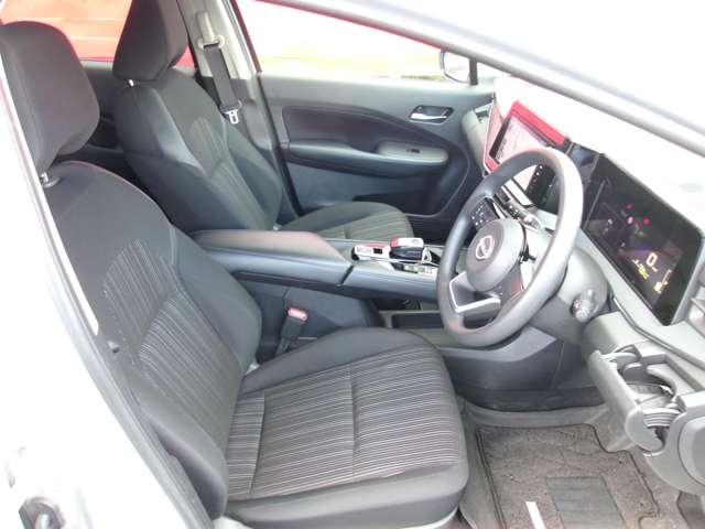 ノート １．２　Ｘ　純正メモリーナビアラウンドビューモニター　リアカメラ　衝突被害軽減ブレ－キ　全方位カメラ　ＥＴＣ付　禁煙車　ＬＥＤヘッドライト　インテリジェントキー　ワンオーナー　ドラレコ　整備記録簿　ワンセグＴＶ　ＴＶナビ　サイドカーテンエアバック　ＡＢＳ（18枚目）