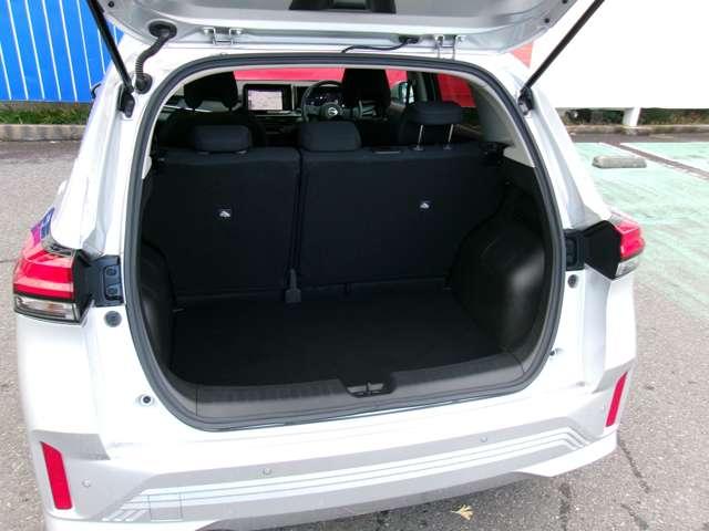 ノート １．２　Ｘ　純正メモリーナビアラウンドビューモニター　リアカメラ　衝突被害軽減ブレ－キ　全方位カメラ　ＥＴＣ付　禁煙車　ＬＥＤヘッドライト　インテリジェントキー　ワンオーナー　ドラレコ　整備記録簿　ワンセグＴＶ　ＴＶナビ　サイドカーテンエアバック　ＡＢＳ（20枚目）