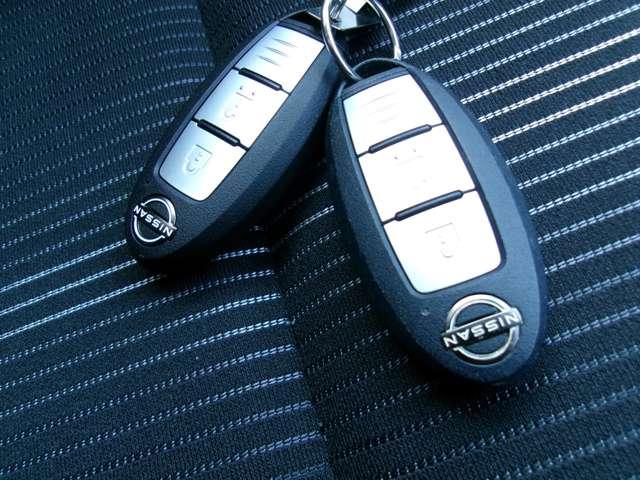 ノート １．２　Ｘ　ワンオーナーアラウンドビューモニターＥＴＣ　リアカメラ　衝突被害軽減ブレ－キ　全方位カメラ　ＥＴＣ付　インテリジェントキー　ワンオーナー　整備記録簿　サイドカメラ　パワーウィンドウ　オートエアコン　キーレス　ＡＢＳ　運転席エアバッグ（12枚目）