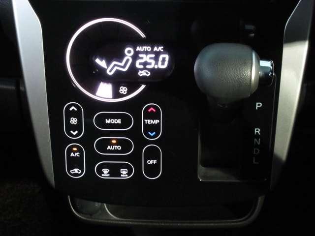 ハイウェイスター G 【走行11,339キロ 新車保証、継承】 衝突被害軽減ブレーキ 踏み間違い衝突防止アシスト 横滑り防止装置 キセノンライト オートエアコン インテリジェントキー アラウンドビューモニター ETC(8枚目)