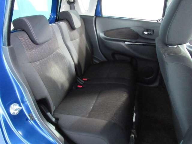 ハイウェイスター G 【走行11,339キロ 新車保証、継承】 衝突被害軽減ブレーキ 踏み間違い衝突防止アシスト 横滑り防止装置 キセノンライト オートエアコン インテリジェントキー アラウンドビューモニター ETC(12枚目)