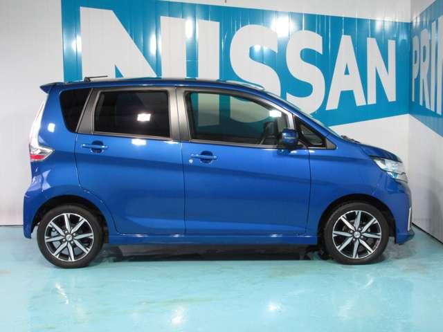 ハイウェイスター G 【走行11,339キロ 新車保証、継承】 衝突被害軽減ブレーキ 踏み間違い衝突防止アシスト 横滑り防止装置 キセノンライト オートエアコン インテリジェントキー アラウンドビューモニター ETC(16枚目)