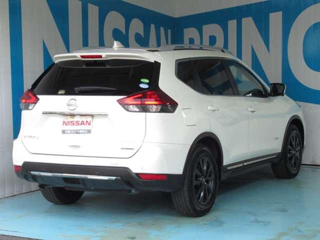2.0 20Xi HYBRIDレザーエディション 4WD 前後ドライブレコーダー装着(2枚目)