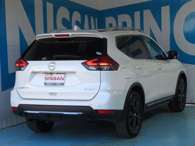 2.0 20Xi レザーエディション Vセレクション 2列車 4WD ブラック内装(2枚目)