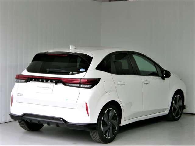 オーラ １．２　Ｇ　レザーエディション　ワンオーナ　追突防止　レーダークルーズ　本革　車線逸脱警報装置　ＬＥＤ　ドライブレコーダー　記録簿　バックモニター　ＥＴＣ　インテリジェントキー　メモリーナビゲーション　ＡＷ　キーレスエントリー（3枚目）