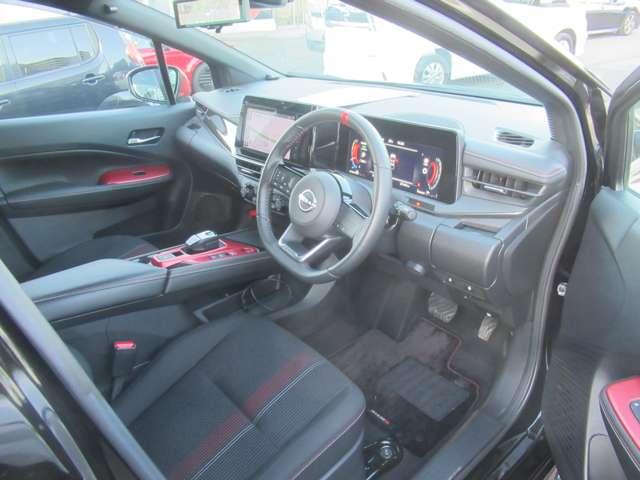 オーラ １．２　ＮＩＳＭＯ　カーテンエアバッグ　エマブレ　インテリキー　ＥＴＣ　ドラレコ　車線逸脱警報　ワンセグ　キーフリーシステム　ダブルエアバック　定期点検記録簿　アルミホイール　運転席エアバッグ　メモリーナビ　ナビＴＶ（15枚目）