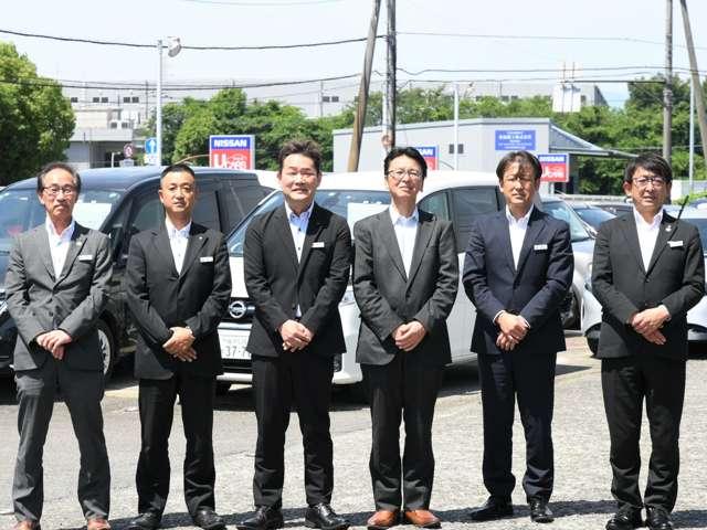 セレナ １．４　ｅ－４ＯＲＣＥ　ハイウェイスターＶ　４ＷＤ　防水シート　レーンキープアシスト　ＬＥＤ　アラウンドモニター　フルオートエアコン　ＥＴＣ　４ＷＤ　両側パワースライドドア　インテリジェントクルーズ　踏み間違い衝突防止（16枚目）