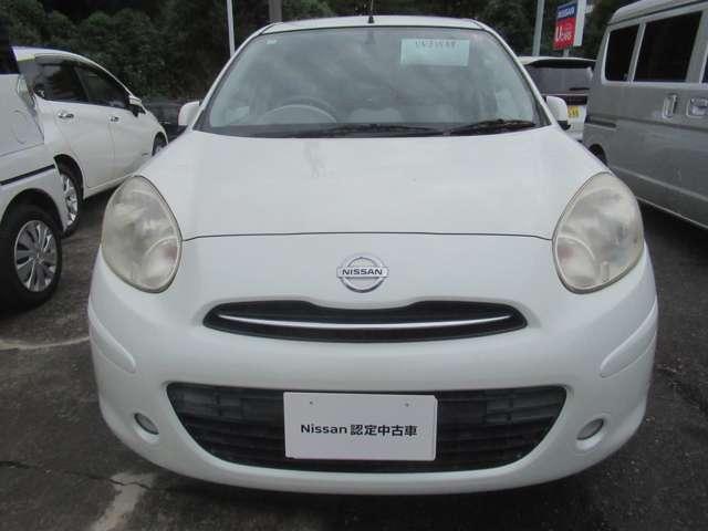 マーチ １．２　１２Ｘ　バックカメラ・ＥＴＣ　後カメラ　ＥＴＣ車載器　イモビ　スマートキープッシュスタート　アイストップ　ナビＴＶ　記録簿付き　運転席助手席エアバック　パワーウインド　パワステ　寒冷地仕様　ＡＢＳ　フルセグ　キーレスエントリー（3枚目）