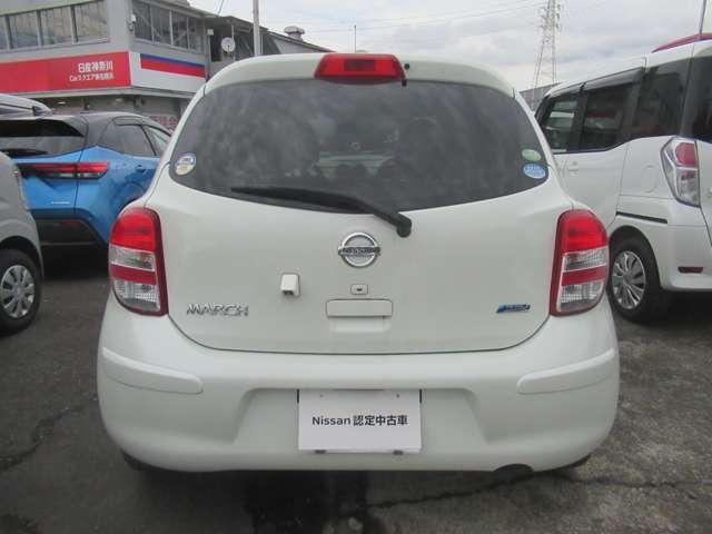 マーチ １．２　１２Ｘ　バックカメラ・ＥＴＣ　後カメラ　ＥＴＣ車載器　イモビ　スマートキープッシュスタート　アイストップ　ナビＴＶ　記録簿付き　運転席助手席エアバック　パワーウインド　パワステ　寒冷地仕様　ＡＢＳ　フルセグ　キーレスエントリー（6枚目）