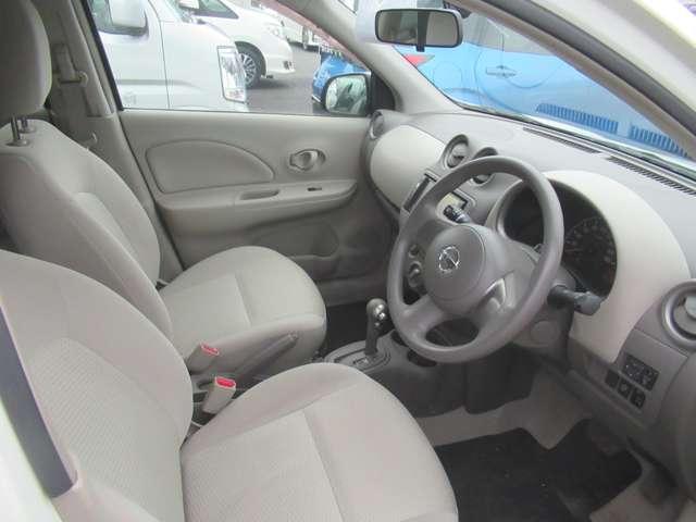 マーチ １．２　１２Ｘ　バックカメラ・ＥＴＣ　後カメラ　ＥＴＣ車載器　イモビ　スマートキープッシュスタート　アイストップ　ナビＴＶ　記録簿付き　運転席助手席エアバック　パワーウインド　パワステ　寒冷地仕様　ＡＢＳ　フルセグ　キーレスエントリー（8枚目）