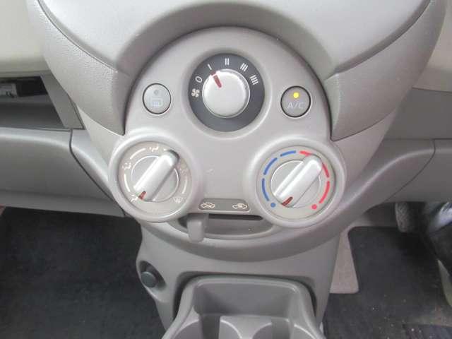 マーチ １．２　１２Ｘ　バックカメラ・ＥＴＣ　後カメラ　ＥＴＣ車載器　イモビ　スマートキープッシュスタート　アイストップ　ナビＴＶ　記録簿付き　運転席助手席エアバック　パワーウインド　パワステ　寒冷地仕様　ＡＢＳ　フルセグ　キーレスエントリー（15枚目）