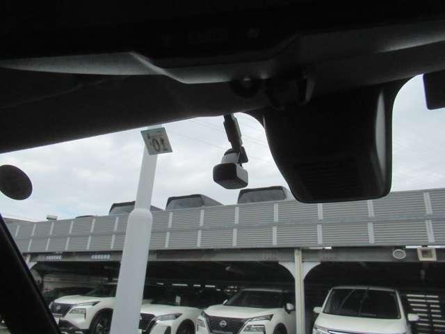 ルークス ６６０　ハイウェイスターＧターボ　アラウンドビューモニター　両側スライド片側電動ドア　助手席エアバッグ　アイドリングストップ機能　インテリキ－　レーンキープ　ＬＥＤヘッドランプ　ＥＴＣ　点検記録簿　ドライブレコーダー　バックモニター　キーフリー　アルミホイール（16枚目）