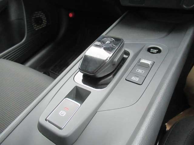 ノート 1.2 S アラウンドビューモニター・LEDヘッドライ(11枚目)