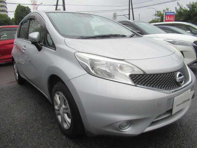 ノート １．２　Ｘ　Ｖセレクション　プラスセーフティ　車線逸脱警告　運転席助手席エアバック　記録簿付き　ＡＡＣ　キーレスエントリー　ＥＴＣ　スマートキー　盗難防止システム　アイドリングストップ　ＡＢＳ　パワステ　メモリナビ　エアバッグ　ナビ＆ＴＶ（2枚目）