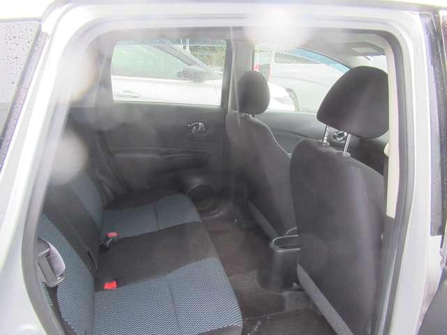 ノート １．２　Ｘ　Ｖセレクション　プラスセーフティ　車線逸脱警告　運転席助手席エアバック　記録簿付き　ＡＡＣ　キーレスエントリー　ＥＴＣ　スマートキー　盗難防止システム　アイドリングストップ　ＡＢＳ　パワステ　メモリナビ　エアバッグ　ナビ＆ＴＶ（9枚目）