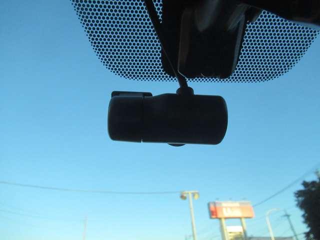 キックス 1.2 X (e-POWER) レーンキープ アラウンドモニタ LED 寒冷地仕様 エマージェンシーブレーキ ドラレコ スマートキー ETC アルミホイール バックカメラ ワンオーナー レーダークルーズ メモリーナビ オートエアコン(12枚目)