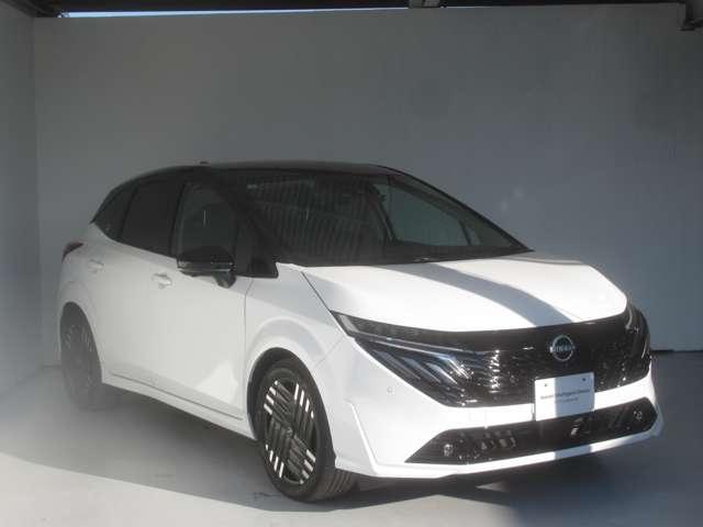 オーラ １．２　Ｇ　ＦＯＵＲ　４ＷＤ　ワンオーナー車　エマブレ　全周囲　ＬＤＷ　記録簿　アダプティブクルーズ　オートエアコン　スマートキー　バックカメラ　ＬＥＤライト　アルミホイール　４ＷＤ　ＥＴＣ車載器　ナビＴＶ　メモリーナビ　禁煙（3枚目）