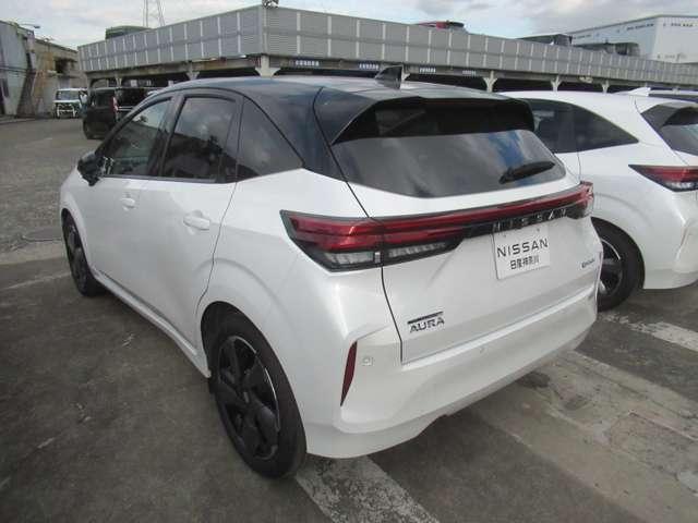 オーラ １．２　Ｇ　レザーエディション　ワンオーナ　追突防止　レーダークルーズ　本革　車線逸脱警報装置　禁煙車　ＬＥＤ　ドライブレコーダー　記録簿　バックモニター　ＥＴＣ　インテリジェントキー　メモリーナビゲーション　ＡＷ　オートエアコン（7枚目）