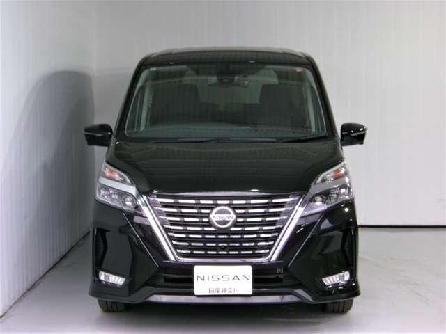 セレナ ２．０　ハイウェイスター　Ｖ　サイドエアバッグ　アラウンドビュ－　１オナ　アルミ　衝突被害軽減　ＬＤＰ　エアバッグ　両側オートスライドドア　ＬＥＤライト　インテリジェントキー　点検記録簿　サイドカメラ　メモリーナビ　ナビＴＶ（3枚目）