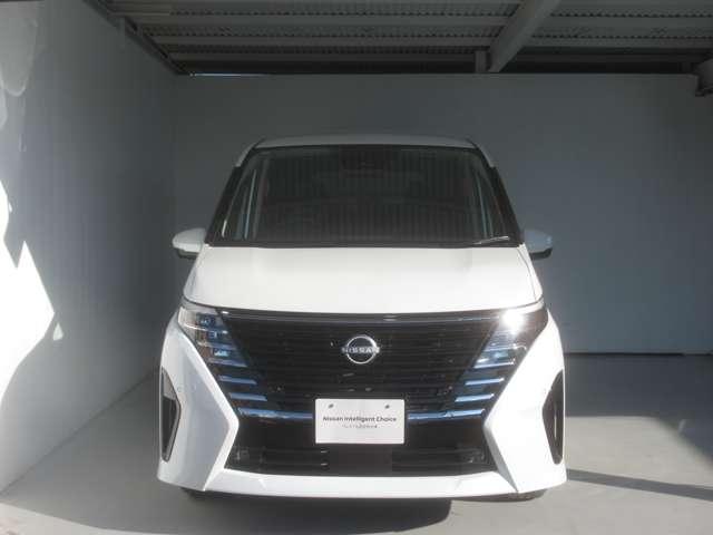 セレナ ２．０　ハイウェイスターＶ　Ｗ電動スライド　レーダークルコン　レーンアシスト　展示試乗車ＵＰ　ＬＥＤランプ　ワンオーナー車　ＥＴＣ装備　カーテンエアバッグ　アルミホイール　キーフリー　メモリ－ナビ　ナビＴＶ　記録簿　エアコン（2枚目）