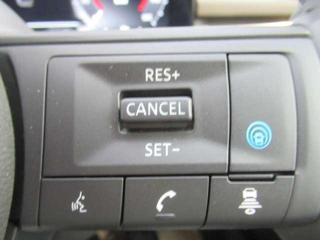 セレナ ２．０　ハイウェイスターＶ　Ｗ電動スライド　レーダークルコン　レーンアシスト　展示試乗車ＵＰ　ＬＥＤランプ　ワンオーナー車　ＥＴＣ装備　カーテンエアバッグ　アルミホイール　キーフリー　メモリ－ナビ　ナビＴＶ　記録簿　エアコン（14枚目）