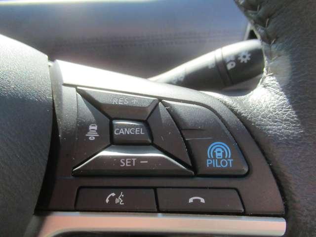 セレナ １．２　ｅ－ＰＯＷＥＲ　ハイウェイスター　Ｖ　３６０°カメラ　エマジェンシーブレーキ　１オナ　スマキー　バックカメラ　ＬＥＤ　レーンアシスト　点検記録簿付　ＥＴＣ　ドラレコ　サイドカーテンエアバック　フルオートエアコン　アルミホイール　エアバック（12枚目）