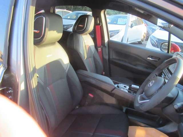 オーラ １．２　ＮＩＳＭＯ　カーテンエアバッグ　エマブレ　禁煙　インテリキー　ＥＴＣ　ドラレコ　車線逸脱警報　ワンセグ　キーフリーシステム　ダブルエアバック　定期点検記録簿　アルミホイール　運転席エアバッグ　メモリーナビ　試乗車（18枚目）