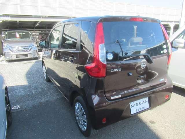 デイズ ６６０　Ｓ　キーレス付き　アイドルストップ　Ｗエアーバック　バックモニタ　インテリジェントエマージェンシーブレーキ　ナビテレビ　ＥＴＣ付き　パワーウインド　ワンセグＴＶ　メモリーナビ　ＡＢＳ　エアバック　エアコン（6枚目）