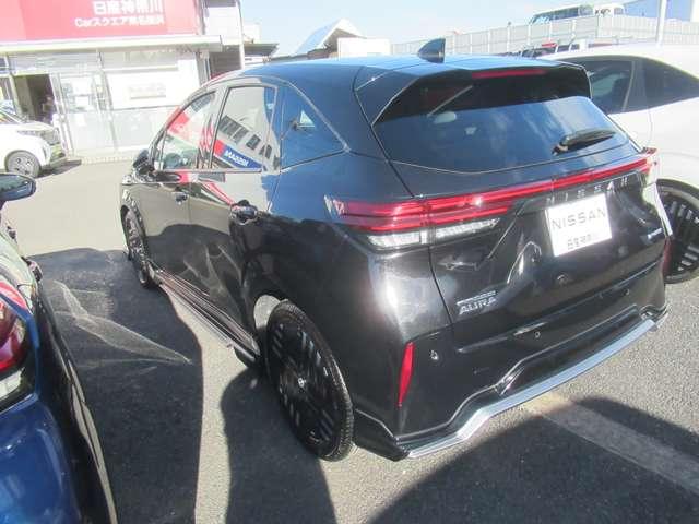 オーラ 1.2 G A-WINエアロスタイル 自動(被害軽減)ブレーキ 試乗車アップ LED LKA サイドカメラ ETC ドライブレコーダー カーテンエアバッグ アルミホイール 禁煙 インテリジェントキー パワーウィンドウ ワンオーナー 記録簿(5枚目)