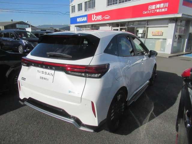オーラ 1.2 G レザーエディション A-WINエアロスタイル ワンオーナ 追突防止 レーダークルーズ 本革 車線逸脱警報装置 禁煙車 LED ドライブレコーダー 記録簿 バックモニター ETC インテリジェントキー メモリーナビゲーション AW オートエアコン(5枚目)