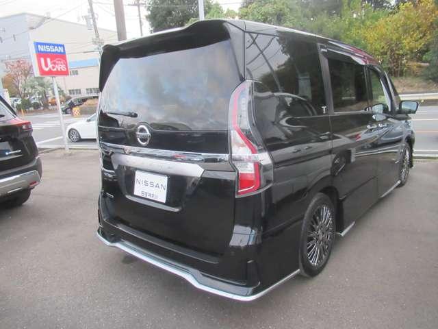 セレナ ２．０　ＡＵＴＥＣＨ　スポーツスペック　ＬＥＤランプ　追従クルーズ　インテリキー　両側電動ドア　ワンオーナー　バックカメラ　Ｉ－ＳＴＯＰ　ＬＫＡ　ＥＴＣ　Ｄレコ　ナビＴＶ　メモリーナビ　アルミ　全周囲　衝突軽減システム（6枚目）