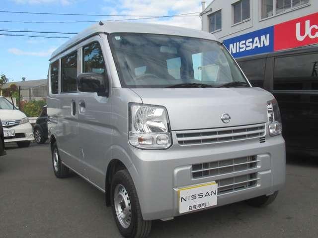 ＮＶ１００クリッパーバン ６６０　ＤＸ　ハイルーフ　５ＡＧＳ車　バックモニタ－　スマートキー　助手席エアバック　キーレスキー　ＥＴＣ付き　ワンセグＴＶ　パワーウィンドー　ドラレコ　メモリーナビ　ワンオーナー　ナビ・テレビ　パワステ付き　運転席エアバック　エアコン（3枚目）