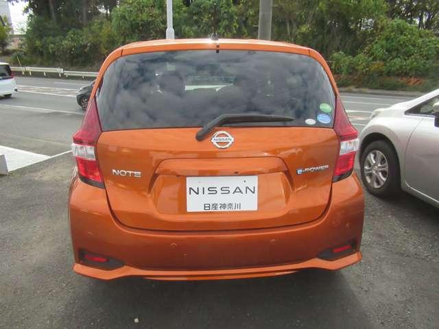 ノート 1.2 e-POWER X Vセレクション アラウンドカメラ ワンオ-ナ-車 運転席助手席エアバック エアバッグ 衝突被害軽減装置 LEDヘッドライト パワーウインドウ レーンアシスト ETC アルミホイール スマートキー ドラレコ Bカメラ(4枚目)