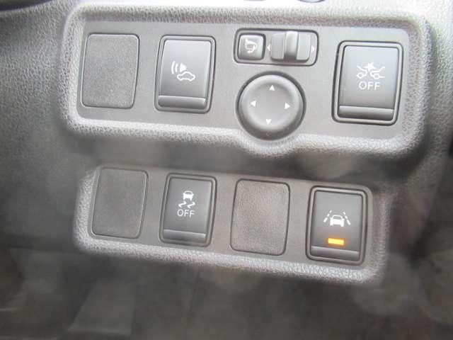 ノート 1.2 e-POWER X Vセレクション アラウンドカメラ ワンオ-ナ-車 運転席助手席エアバック エアバッグ 衝突被害軽減装置 LEDヘッドライト パワーウインドウ レーンアシスト ETC アルミホイール スマートキー ドラレコ Bカメラ(13枚目)