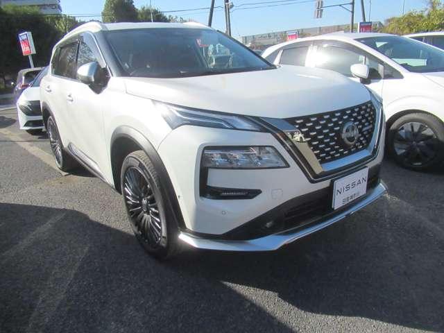 エクストレイル 1.5 AUTECH アドバンストパッケージ e-4ORCE 衝突軽減 LEDヘッドランプ アラウンドビュー レーダークルーズコントロール ワンオーナー レーンアシスト インテリジェントキー パーキングアシスト AAC 4WD メモリーナビ アルミホイール(3枚目)