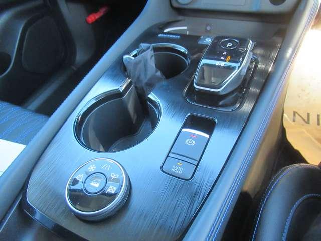 エクストレイル 1.5 AUTECH アドバンストパッケージ e-4ORCE 衝突軽減 LEDヘッドランプ アラウンドビュー レーダークルーズコントロール ワンオーナー レーンアシスト インテリジェントキー パーキングアシスト AAC 4WD メモリーナビ アルミホイール(9枚目)