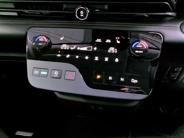 セレナ 1.4 e-POWER ハイウェイスターV 90周年記念車 LEDヘッドランプ 試乗車 アラウンドビューモニター 踏み間違い防止アシスト 両側電動スライドドア ドラレコ アルミホイール 寒冷地仕様 エアバック オートエアコン スマートキー 助手席エアバック(12枚目)