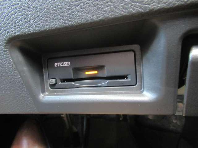 セレナ ２．０　ハイウェイスターＶ　Ｗ電動スライド　レーダークルコン　レーンアシスト　展示試乗車ＵＰ　ＬＥＤランプ　ワンオーナー車　ＥＴＣ装備　カーテンエアバッグ　アルミホイール　キーフリー　メモリ－ナビ　ナビＴＶ　記録簿　エアコン（13枚目）