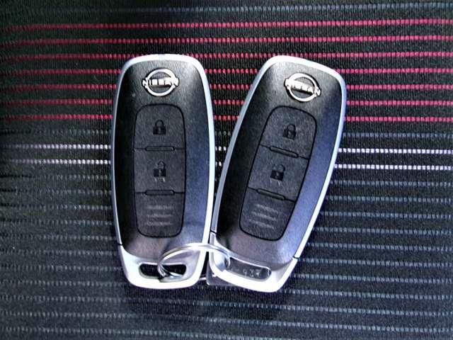 オーラ 1.2 NISMO カーテンエアバッグ エマブレ 禁煙 インテリキー ETC ドラレコ 車線逸脱警報 ワンセグ キーフリーシステム ダブルエアバック 定期点検記録簿 アルミホイール 運転席エアバッグ メモリーナビ 試乗車(13枚目)