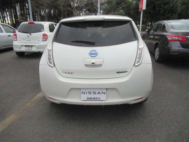リーフ 30kWh X 衝突軽減装置・シートヒーター 衝突軽減システム 盗難防止装置 インテリキー Bカメラ ナビTV パワーウィンドウ フルセグ ABS メモリーナビ エアコン エアバッグ オートクルーズ カーテンエアバック AW(4枚目)