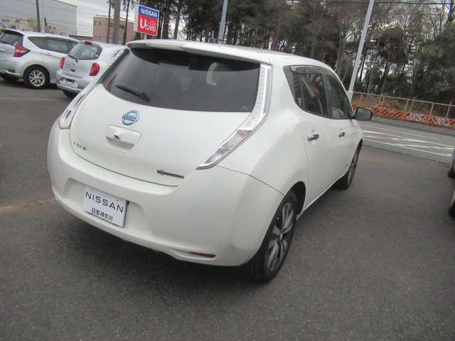 リーフ 30kWh X 衝突軽減装置・シートヒーター 衝突軽減システム 盗難防止装置 インテリキー Bカメラ ナビTV パワーウィンドウ フルセグ ABS メモリーナビ エアコン エアバッグ オートクルーズ カーテンエアバック AW(6枚目)