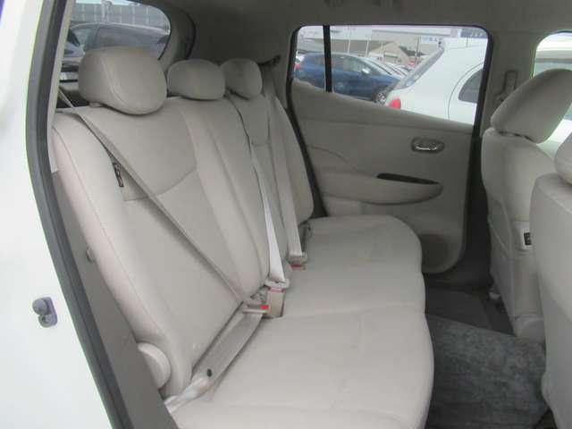 リーフ 30kWh X 衝突軽減装置・シートヒーター 衝突軽減システム 盗難防止装置 インテリキー Bカメラ ナビTV パワーウィンドウ フルセグ ABS メモリーナビ エアコン エアバッグ オートクルーズ カーテンエアバック AW(19枚目)