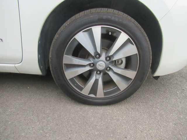 リーフ 30kWh X 衝突軽減装置・シートヒーター 衝突軽減システム 盗難防止装置 インテリキー Bカメラ ナビTV パワーウィンドウ フルセグ ABS メモリーナビ エアコン エアバッグ オートクルーズ カーテンエアバック AW(20枚目)