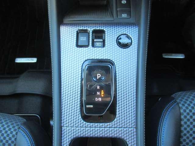 キックス １．２　Ｘ　（ｅ－ＰＯＷＥＲ）　ＡーＷＩＮエアロ・寒冷地仕様　オートクルーズコントロール　レーンキープ　アラウンドモニタ　ＬＥＤ　寒冷地仕様　エマージェンシーブレーキ　ドラレコ　スマートキー　ＥＴＣ　アルミホイール　盗難防止システム　バックカメラ　メモリーナビ（12枚目）