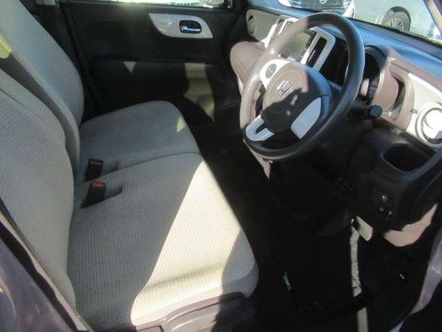 N-ONE 660 スタンダード L ホワイトクラッシースタイル シートヒーター・バックカメラ メモリーナビ リアカメラ スマートキー ETC 盗難警報装置 アイドリングストップ ナビ パワーウインドウ ABS オートエアコン サイドエアバッグ 追突被害軽減ブレーキ(5枚目)